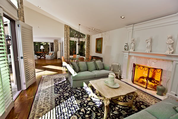 New Luxury Home Listed in Riverwood!
