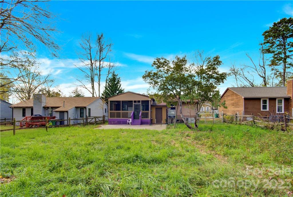 3912 Courtland Dr