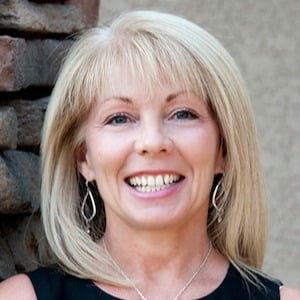 Donna Easton