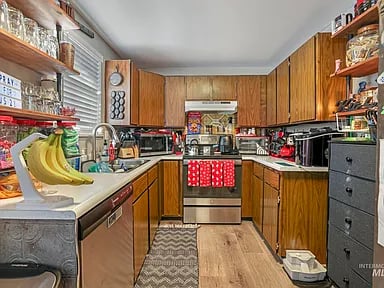 527 E Ave I