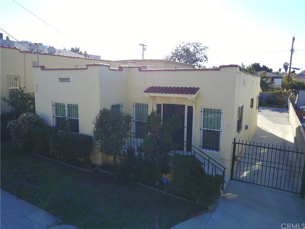 1107 S Hobart Boulevard