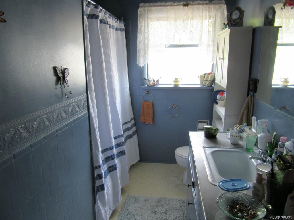 1036 Bewdley Ave, Esquimalt