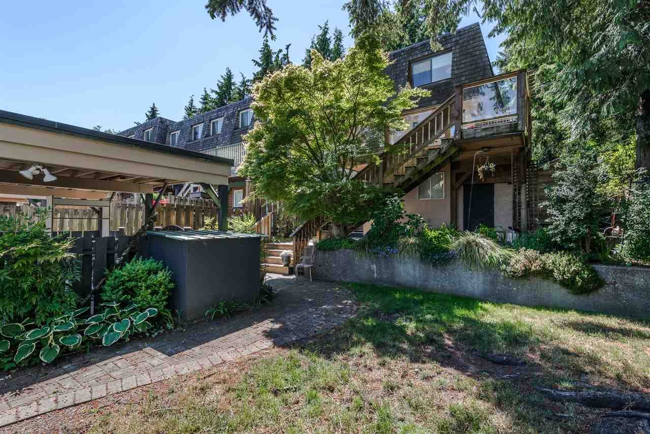 1196 Deep Cove Rd
