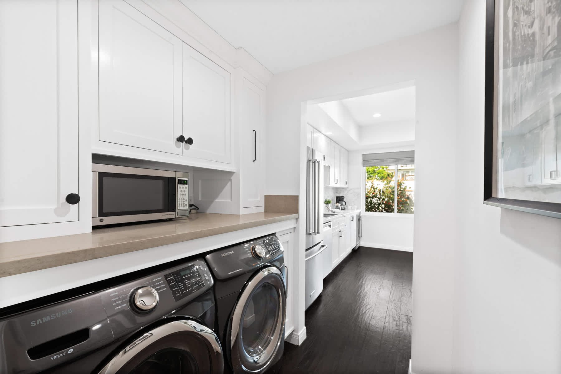 1101 Rexford Dr #103, Pico-Robertson