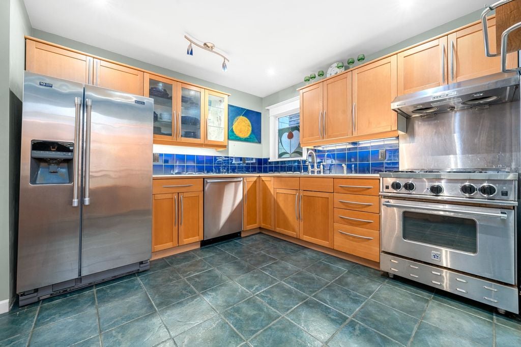 49 W 7th Ave, #3447
