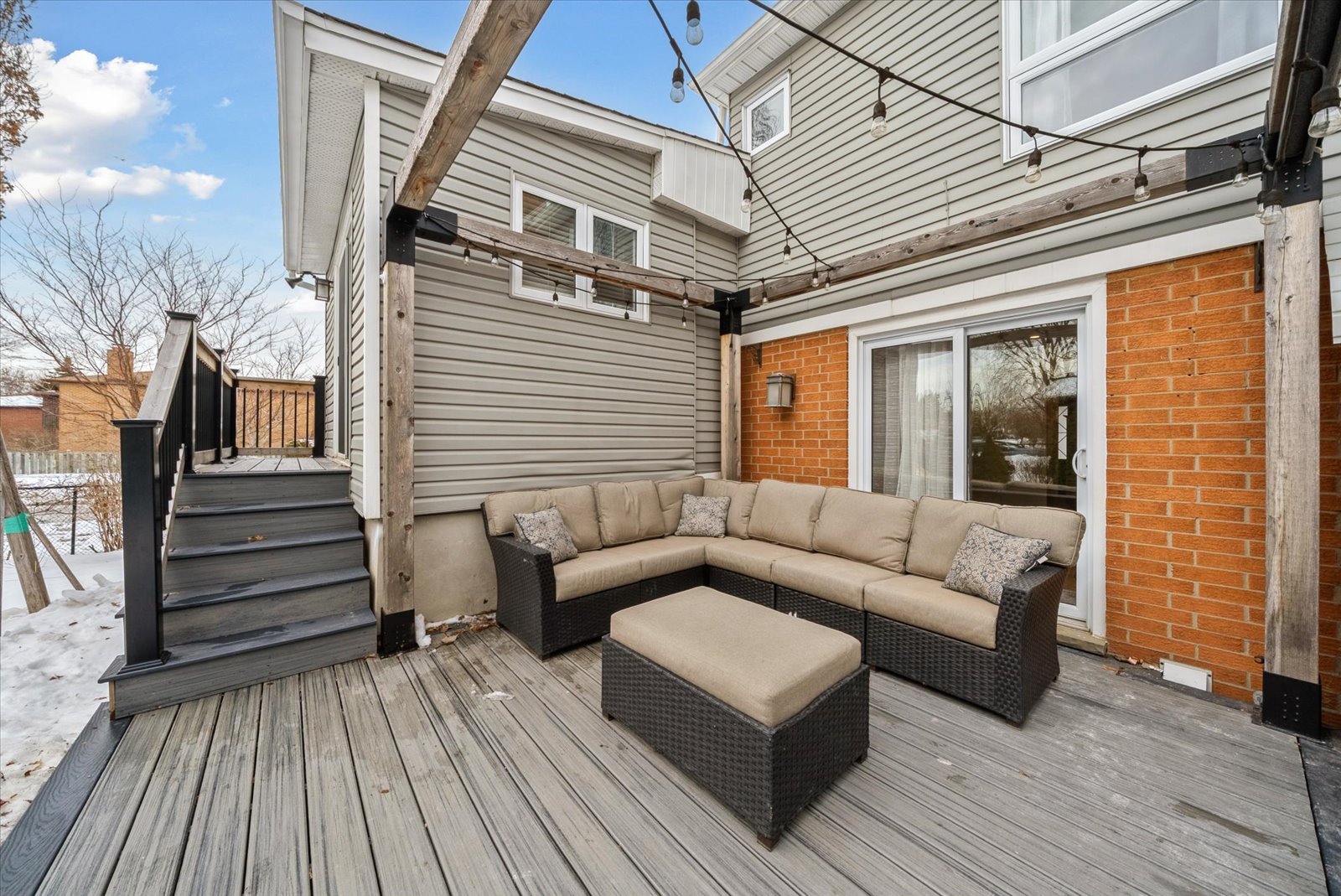 233 Fincham Ave 