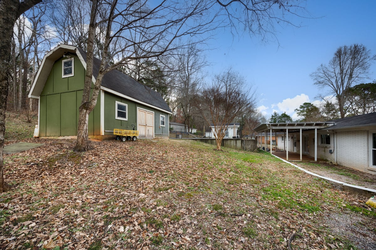 Large Lot with Pool in Harvest