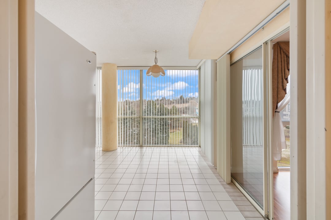 40 Harding Blvd #604