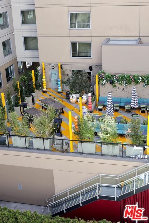 6250 Hollywood Blvd, #5J