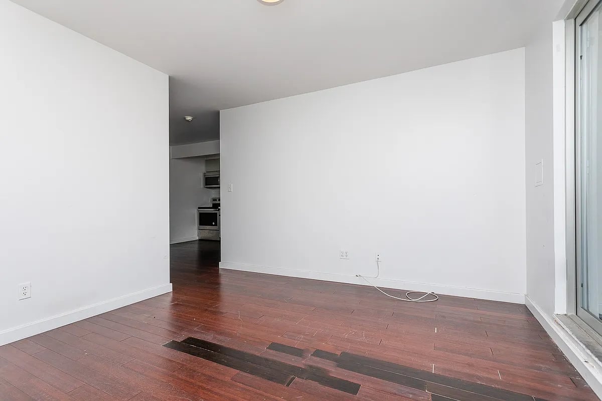 286 Stanhope Street 2F