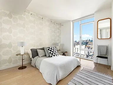 50 Franklin St APT 18C