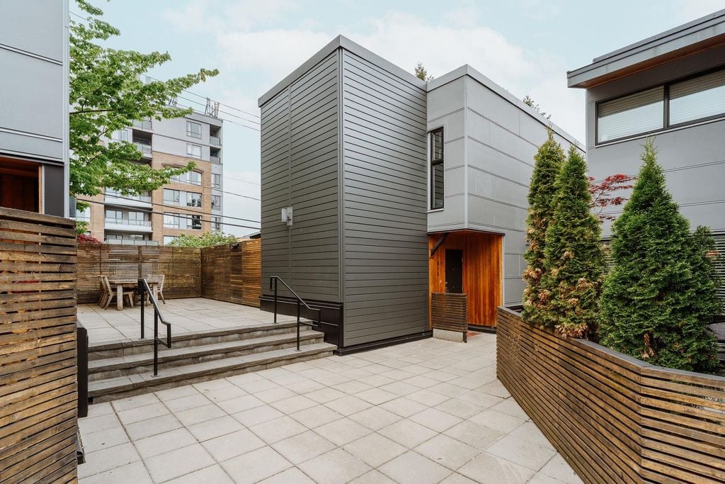 503 E Pender St #7