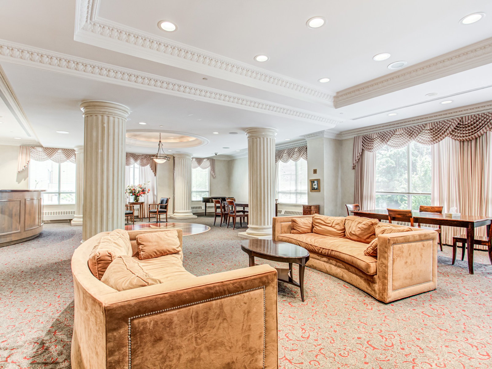 Prestigious Royal Arms Residence