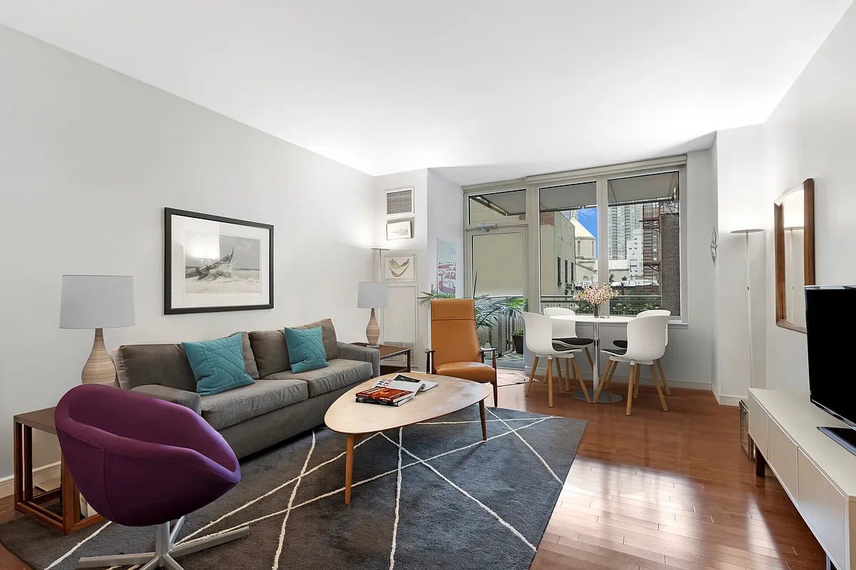 225 E 34th St Apt 4B
