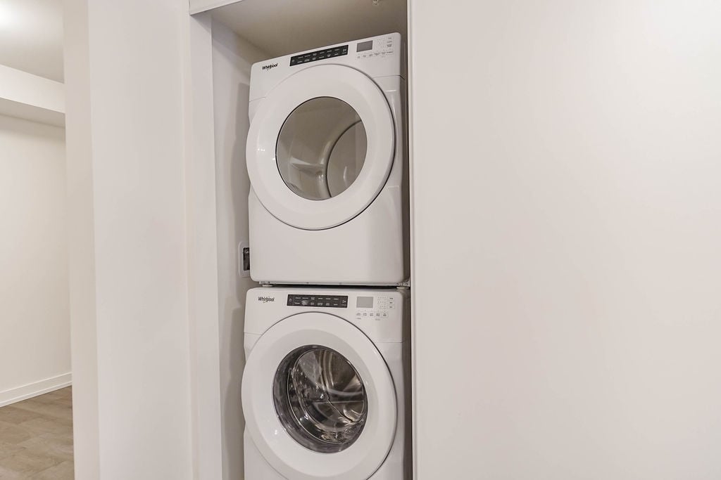 1650 Victoria Park Ave 103