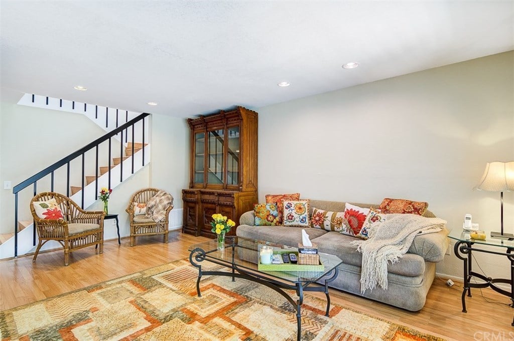 925 Van Ness Ct