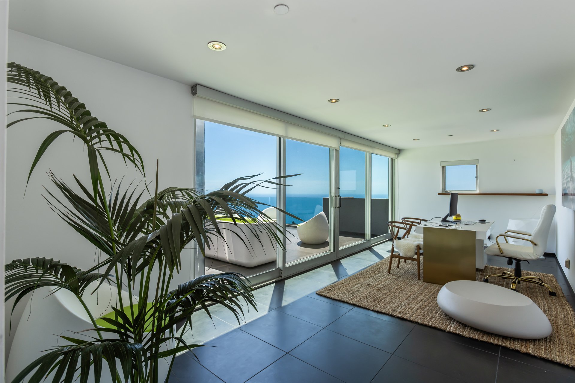 Casa Azure by Oraklus