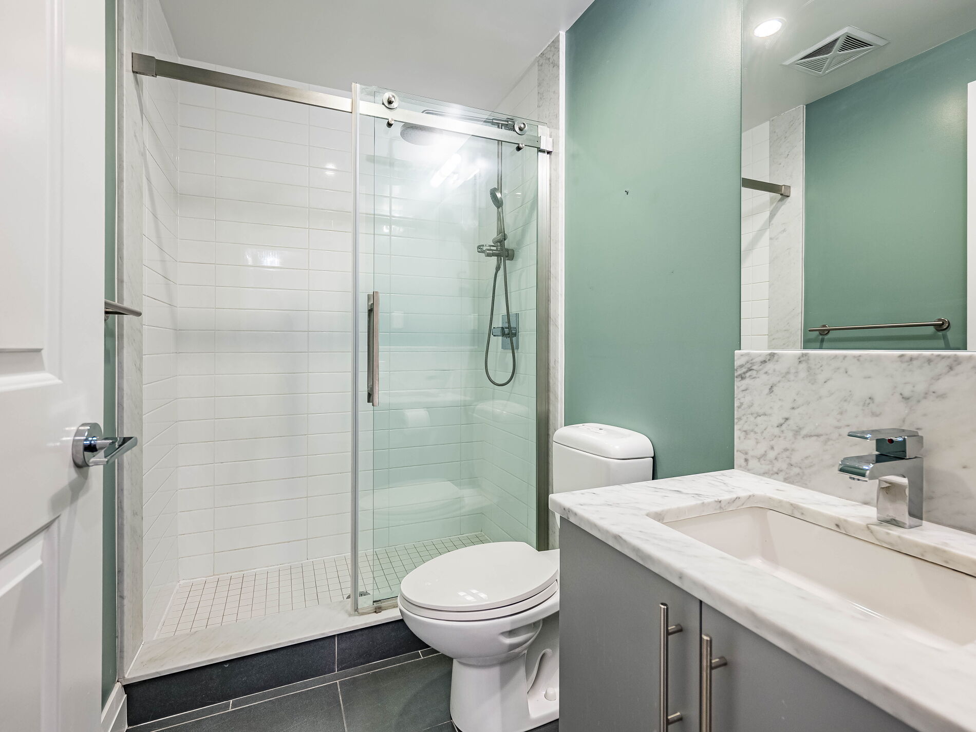 83 Redpath Avenue 407, Toronto C10, ON