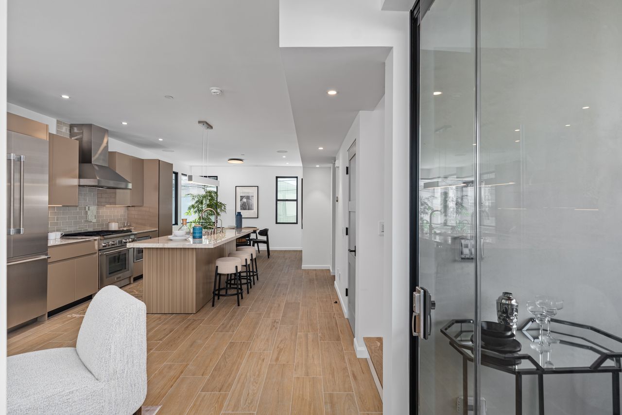 507 .5 Marguerite Avenue