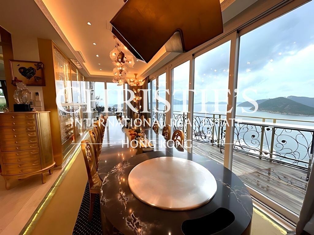 110 Repulse Bay Road