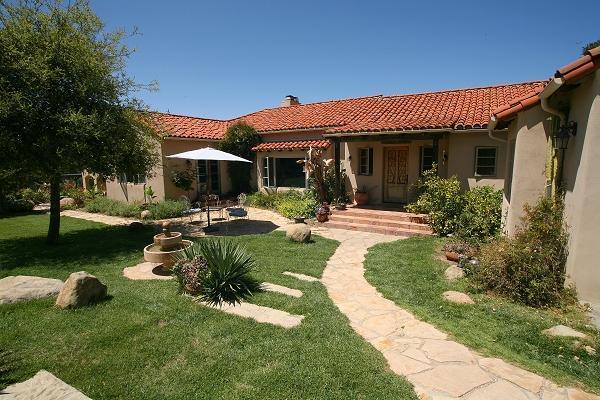 5200 E Camino Cielo