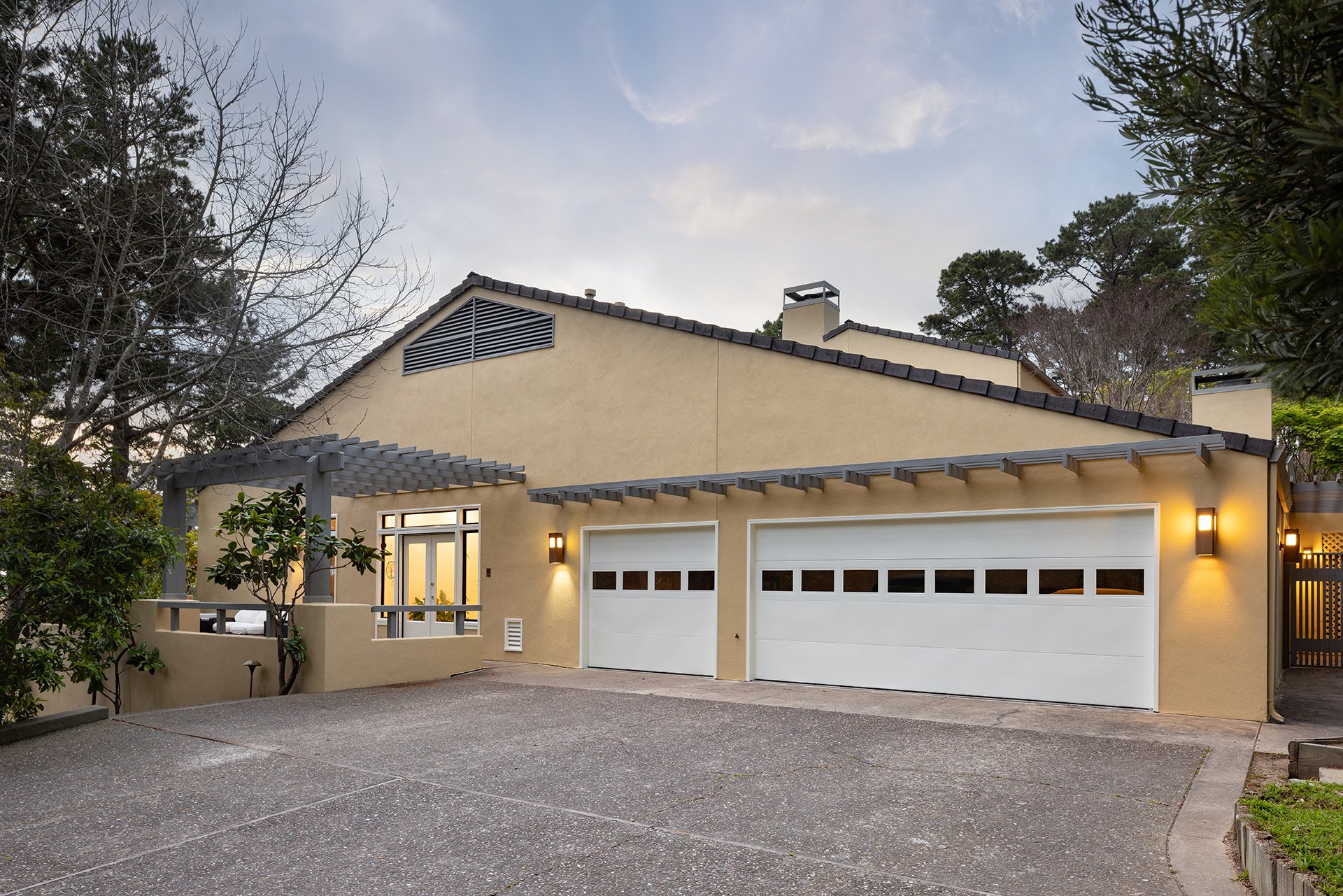 Spacious Pebble Beach Retreat
