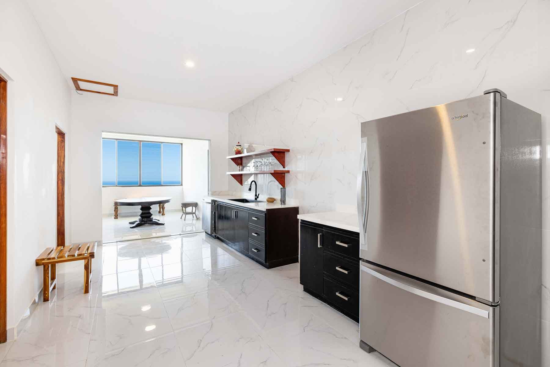 Casa Vista de Paraíso | Panoramic Ocean & Volcano Views in Exclusive Lomas del Mar