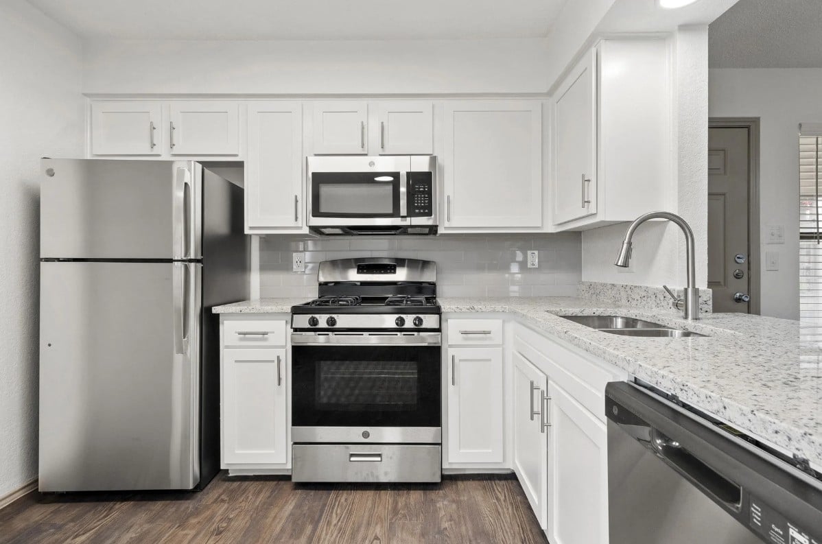 Amazing 2/1 in Pflugerville