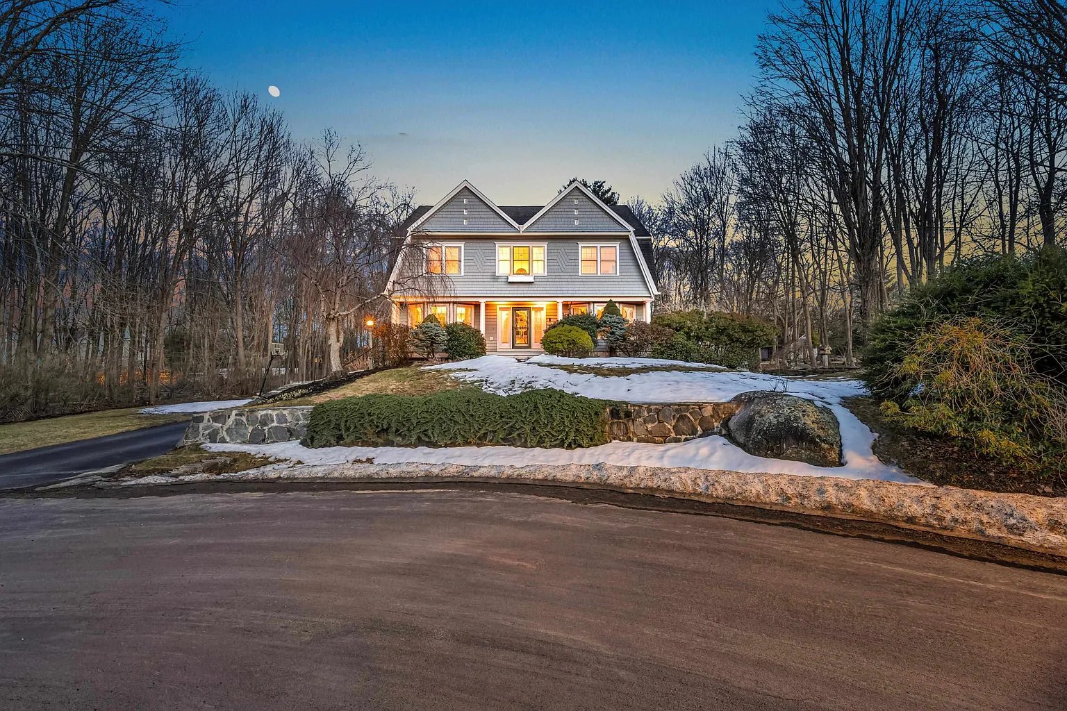 5 Squamscott Cir