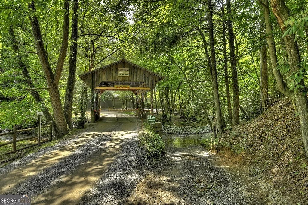 56 River Bend Trl