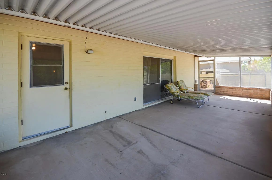1316 E Bishop Dr