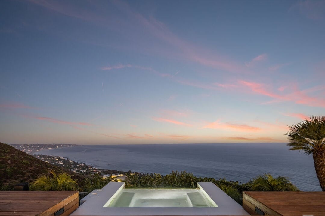 Meridian Manor, Encinal Canyon Rd, 90265