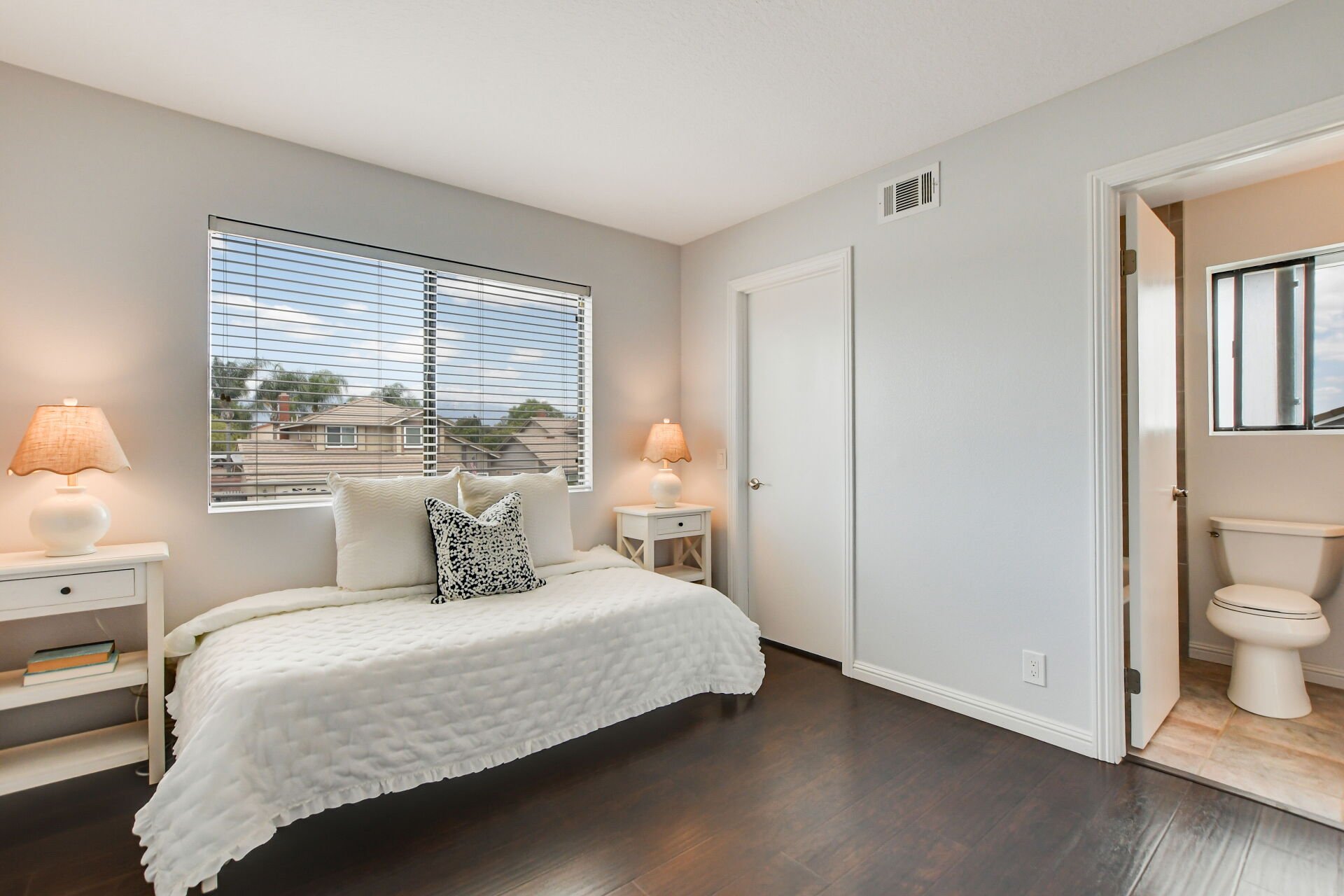 13531 Magnolia Avenue
