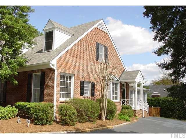 1542 Village Glen Drive