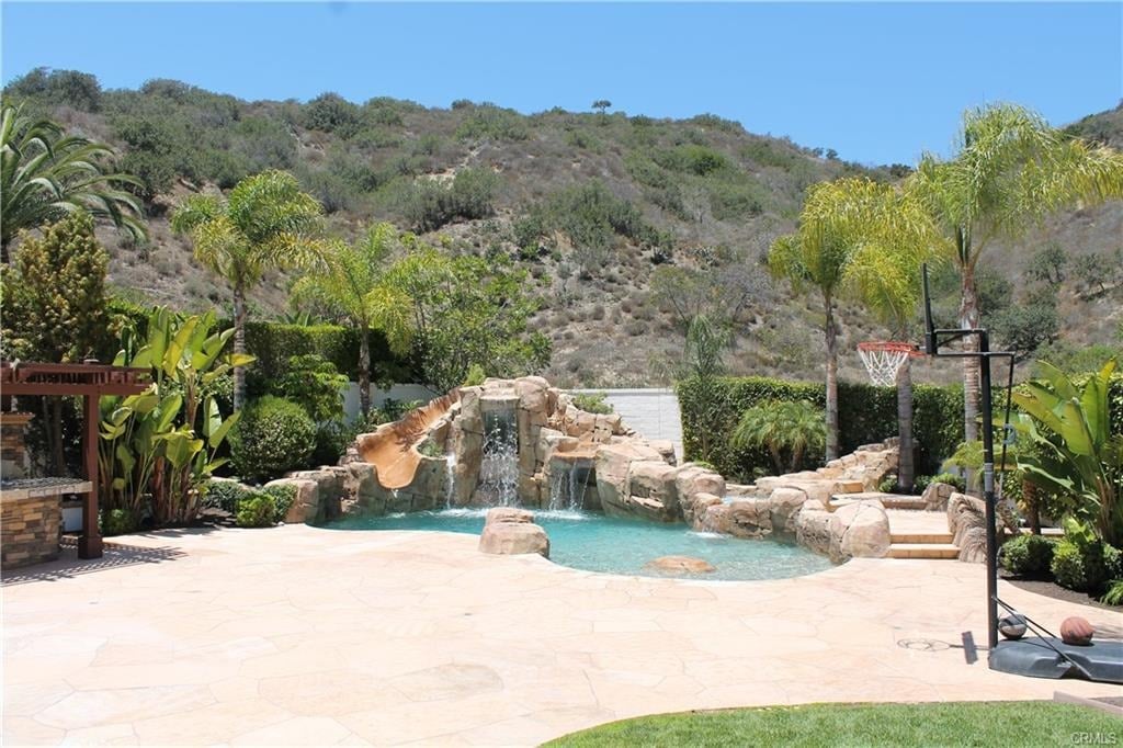 50 Calle Vista Del Sol