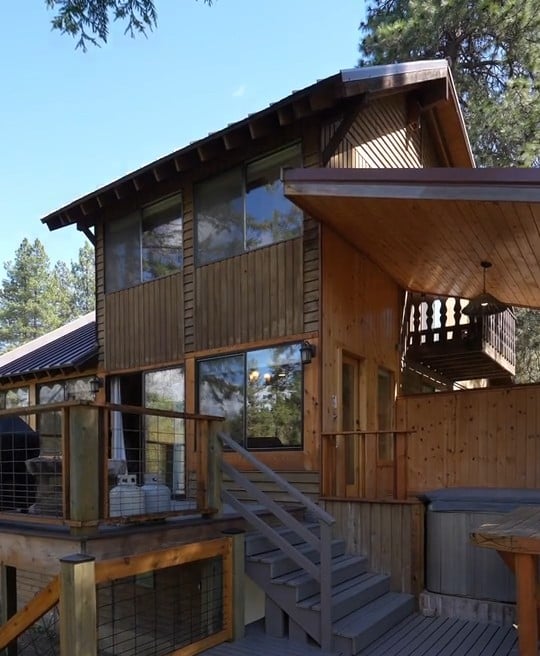 9864 East Leavenworth Road, Leavenworth, WA