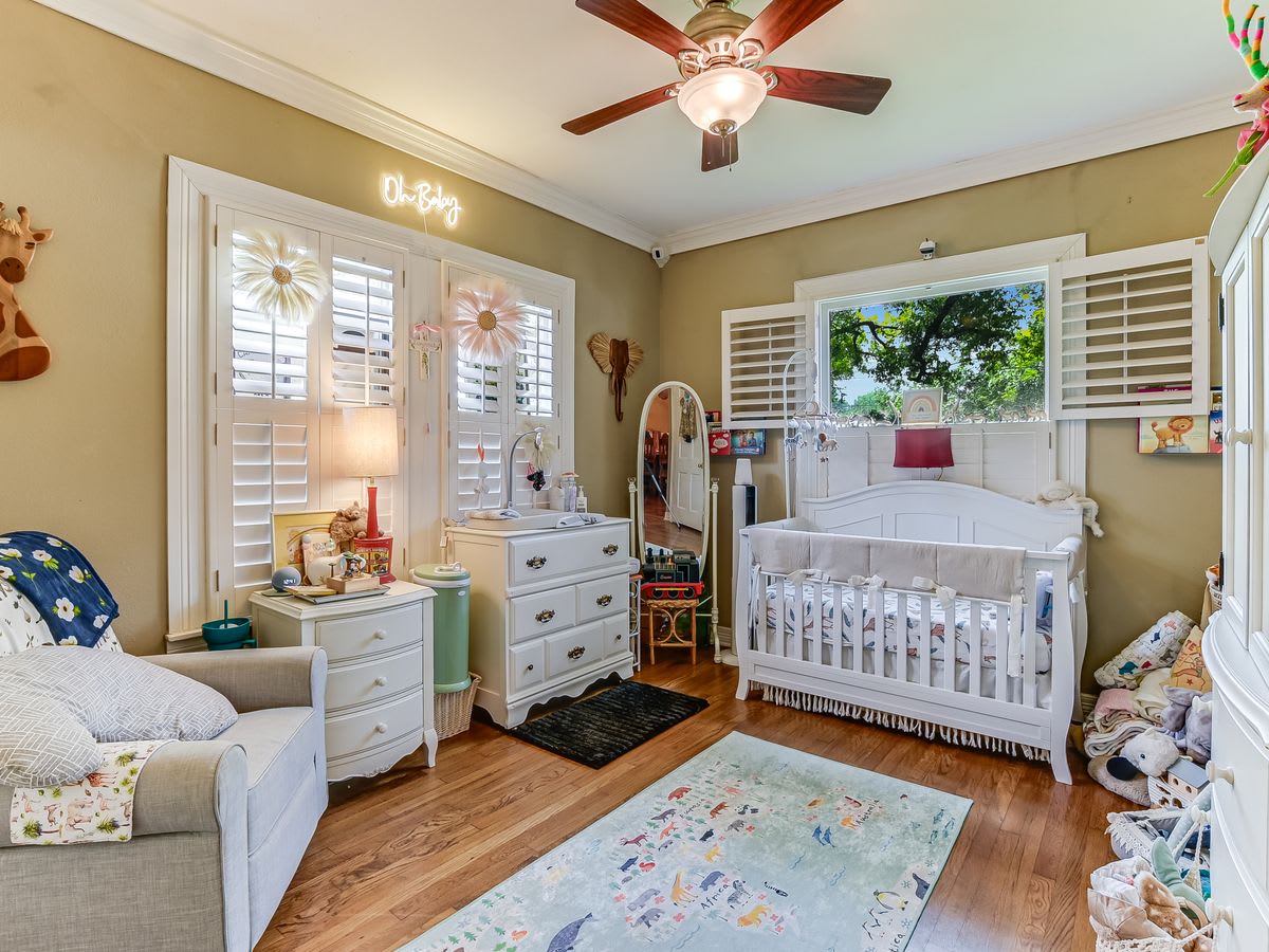 421 Ogden Ln - Alamo Heights