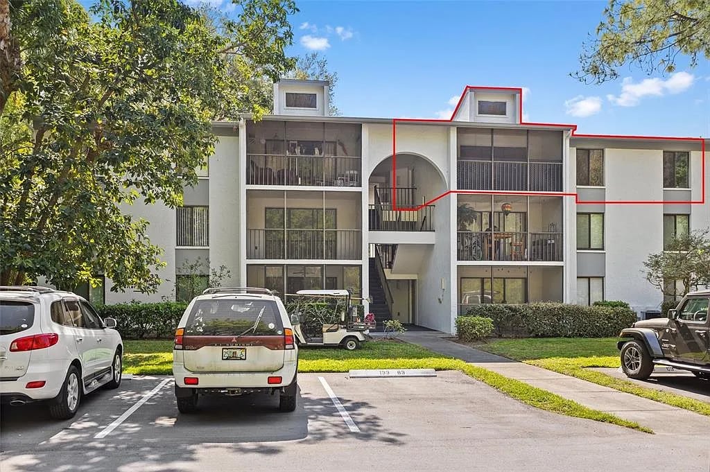 1372 Pine Ridge Cir E, #D3