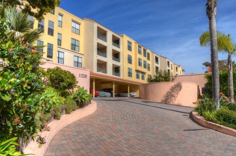 1220 Coast Village Rd, #205