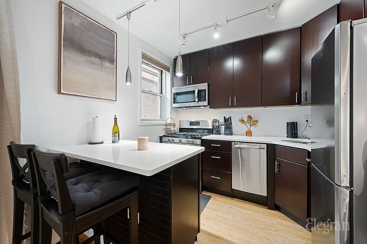 220 Berkeley Pl #1E
