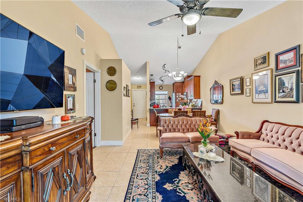 1702 Kings Lake BLVD Unit: 8-204