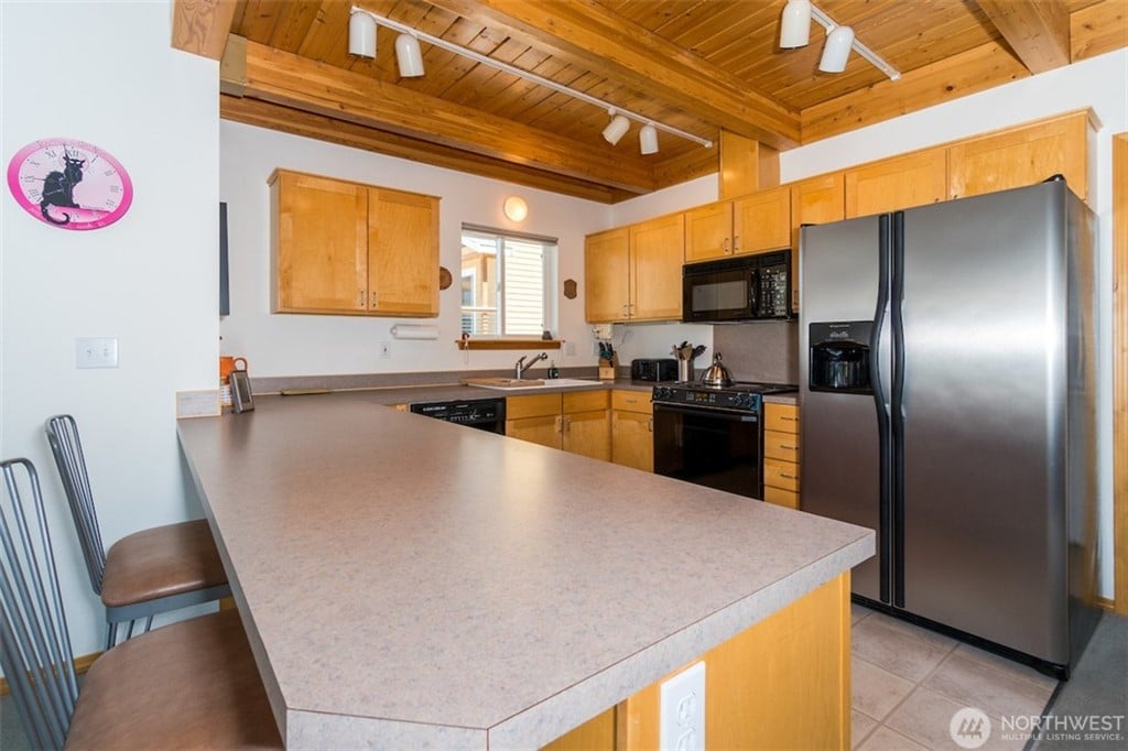 380 W Beach Drive