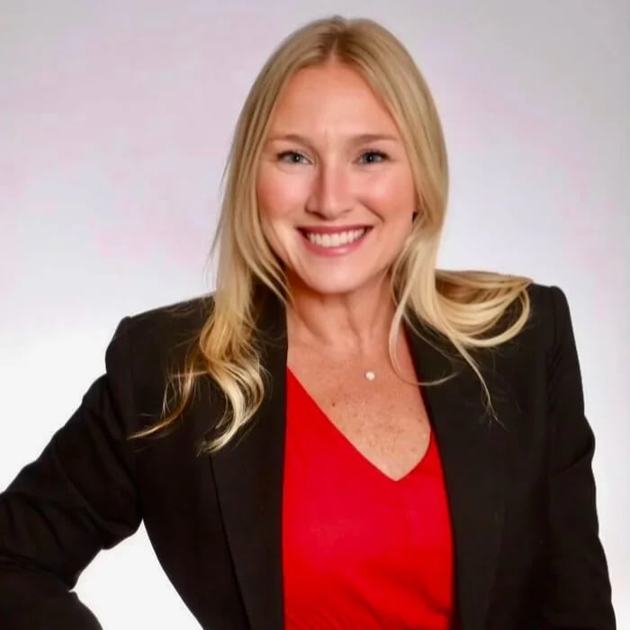 Stephanie Stewart Coral Springs, FL Real Estate Agent Headshot