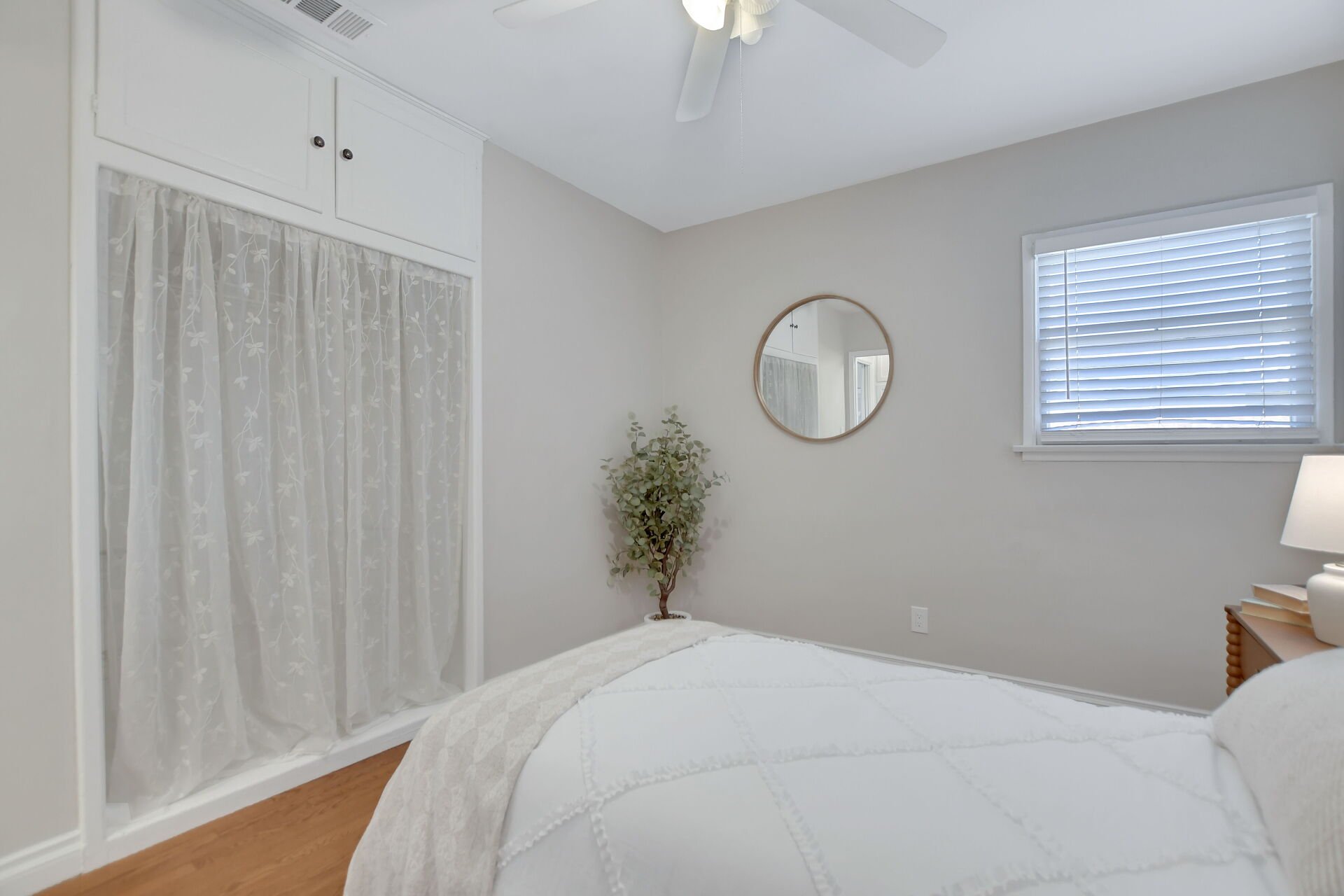 316 W 5th Street