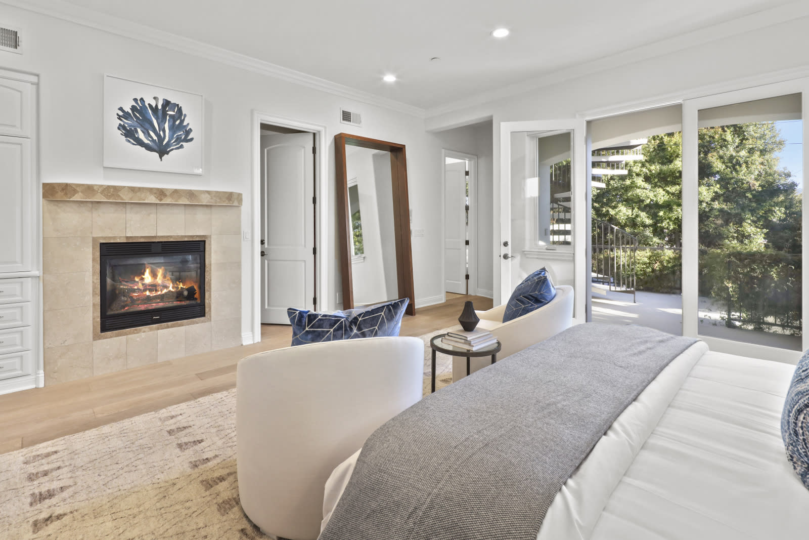 700 Avenue C