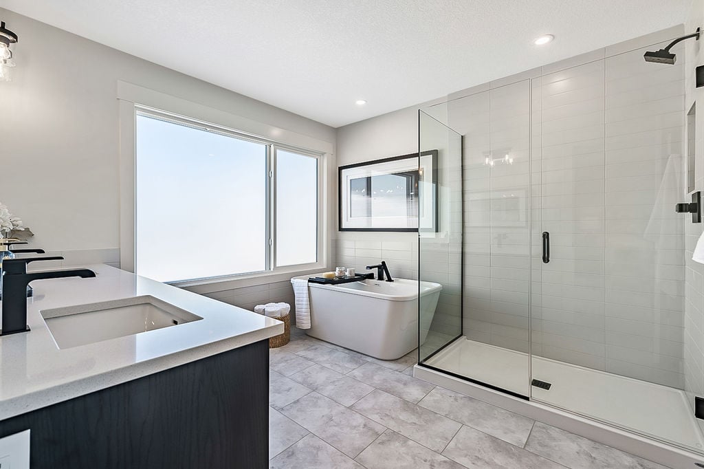 190 Annette Landing NW