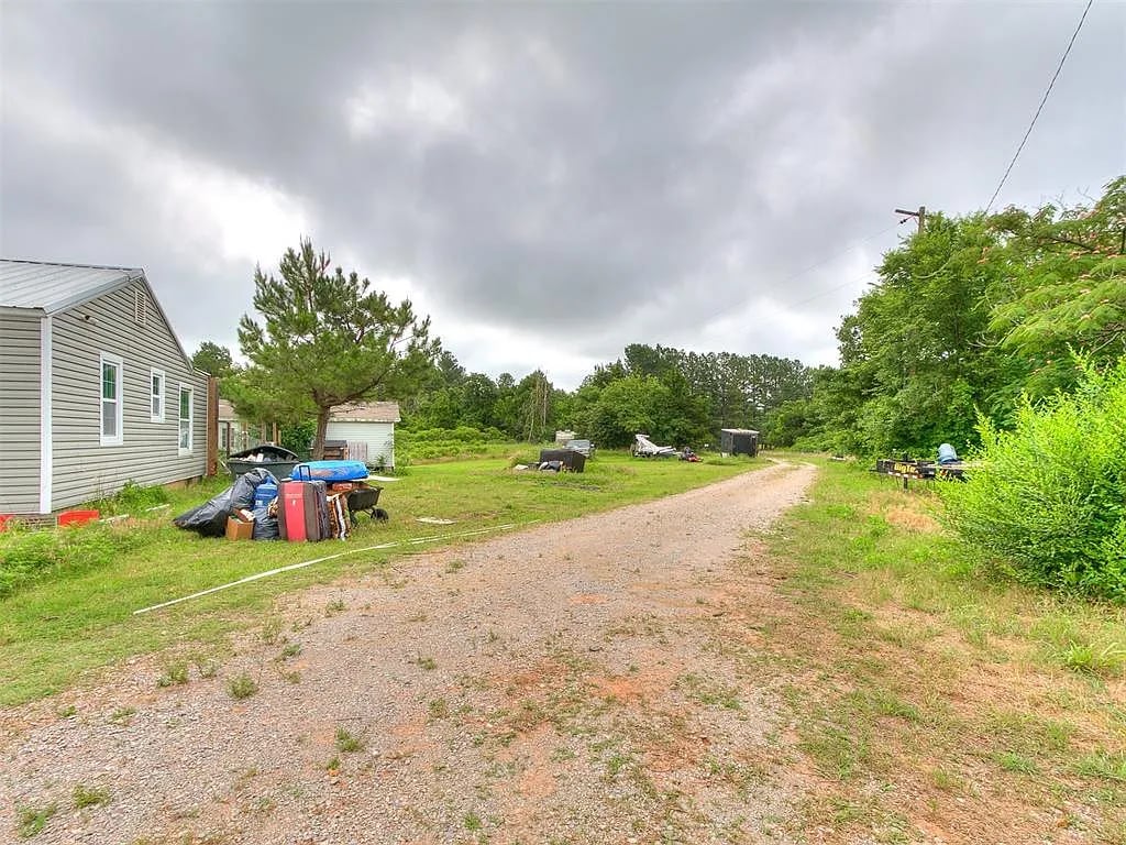 6001 Sandyhill Rd