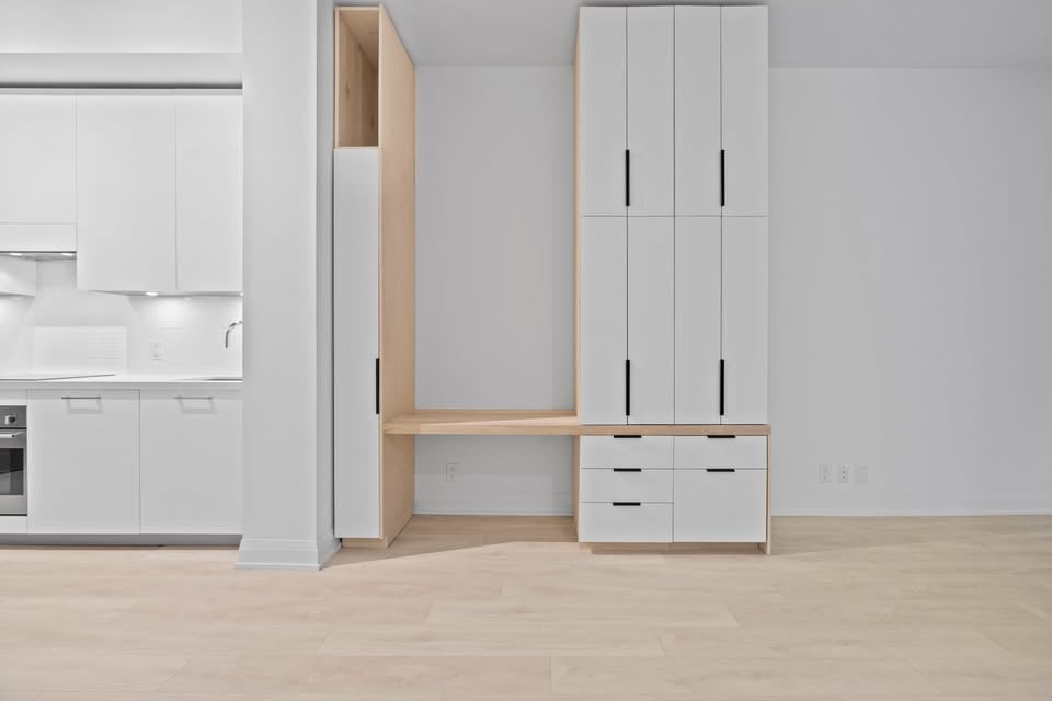 33 Frederick Todd Way 217, Toronto C11 Unit: 217