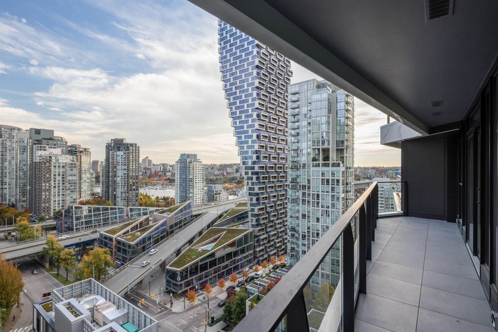 889 Pacific St, #1401
