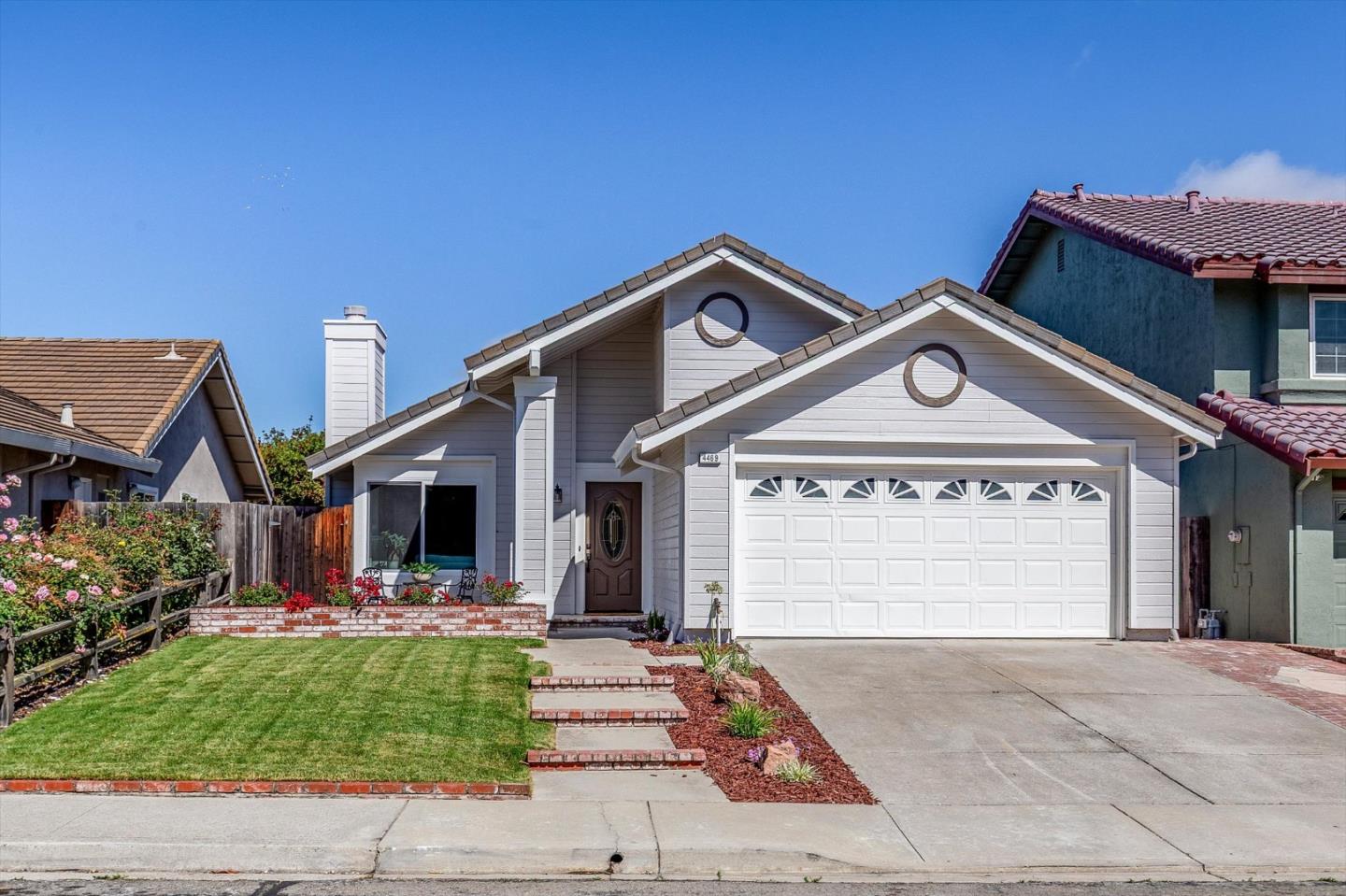 Stunning One Level Ponderosa !